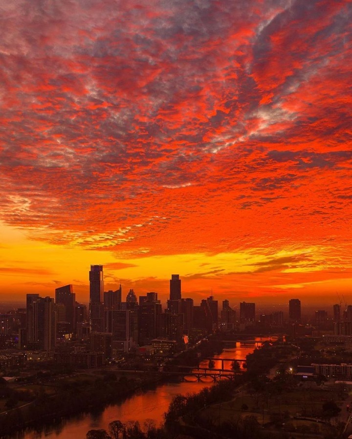 austintxthings's tweet photo. Happy Valentines Day! ❤️🔥 Hope it’s a sweet one and you treat yourself with kindness and love!⠀
⠀
It may not feel like our usual Valentines Day celebrations, but we're still celebrating all yo...https://t.co/scS48ym886 #austintexasthings #smartaus https://t.co/4XVdSXKRO9