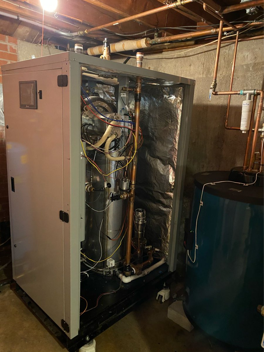SmartWattBoiler's tweet photo. #EnviroPower continues to push ahead with our second pilot install! The #SmartWattBoiler will heat this home, provide hot water, generate electricity AND provide clean #energystorage!

Thanks to Gokul Vishwanathan @PropaneCouncil for his support!

#smartgrid #sustainable #power https://t.co/DmeRUs3Qyh