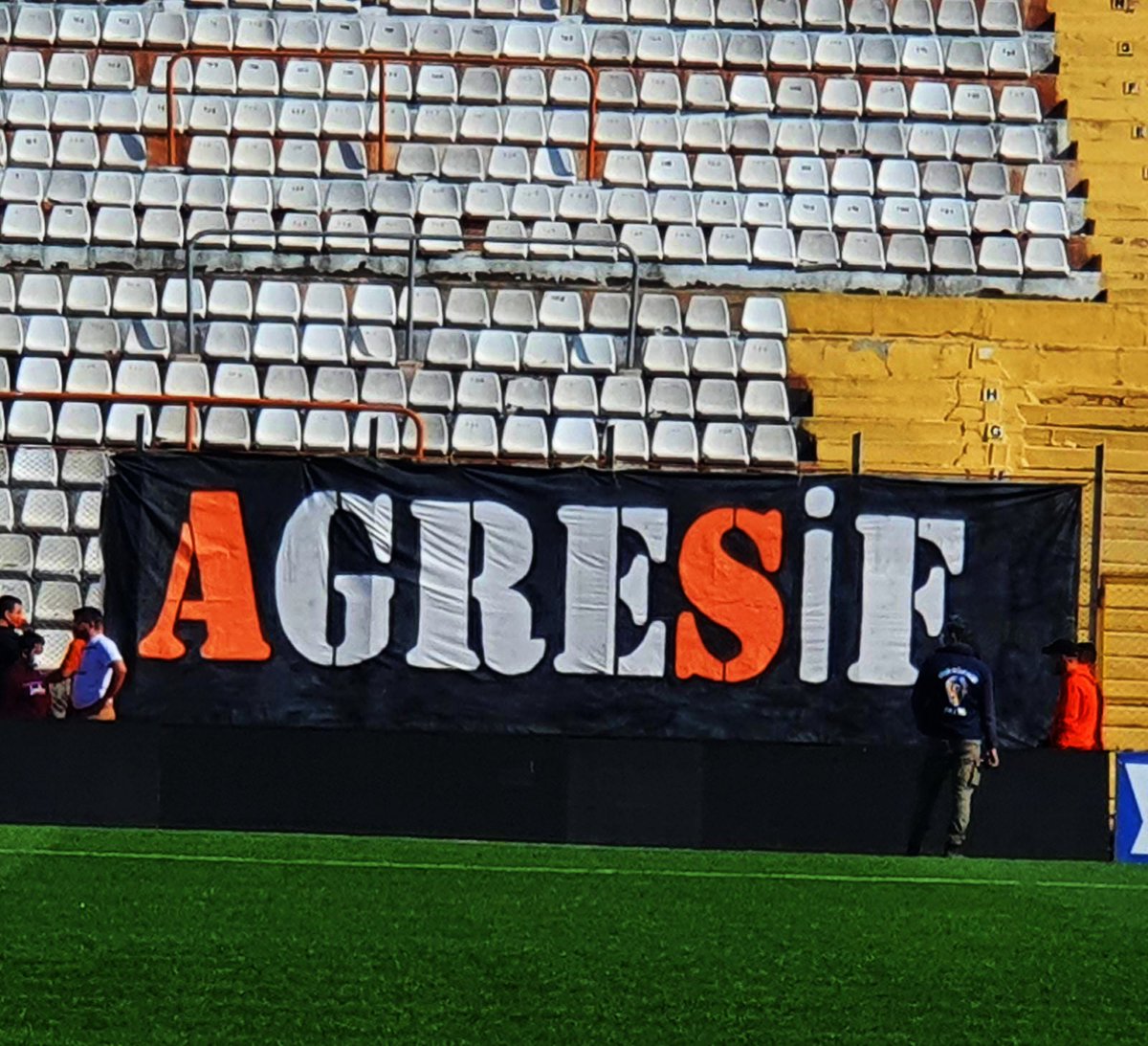 minninatayfa's tweet photo. Pankartımız stadyumdaki yerini aldı.
A G R E S İ F 💥
#DerbideAdanaspor #AdanaDerbisi https://t.co/DO2M1zXrkY