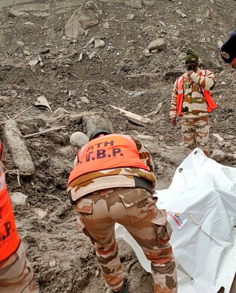 ITBP_official's tweet photo. 6 dead bodies retrieved from Raini site today. With that, total 50 dead bodies have been retrieved from different flood ravaged areas till now.
#Tapovan 
#UttarakhandGlacierBurst 
#Uttarakhand https://t.co/tQilE2Pkfj
