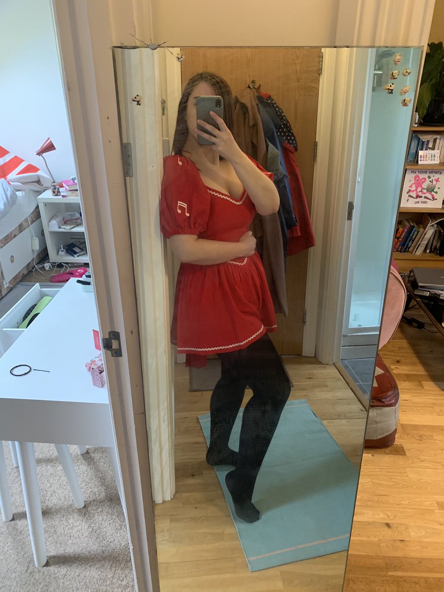 doeeyedlettuce's tweet photo. But anyway. #singletines outfit and poorly applied makeup on. Now to set up the afternoon tea! https://t.co/zC2xCayLOW