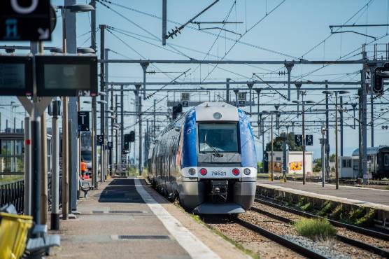 sandrinthomas's tweet photo. La (mauvaise) blague continue
Plusieurs heures de retard pour les trains Paris-Clermont ce dimanche
➡https://t.co/UDjq7WVbUH https://t.co/M6sU4W3brc