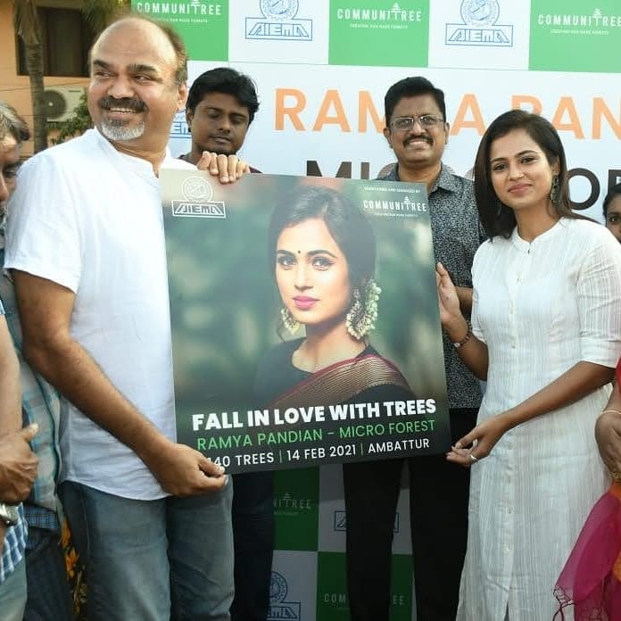 A kind request - Let's distribute saplings as return gifts during functions and birthdays. It's a small step towards sustainability❤

#RamyaPandian
#HappyValentinesDay2021
#AIEMA #HappyValentinesDay
#communitree #lovefornature
#individualsocialresponsibility
