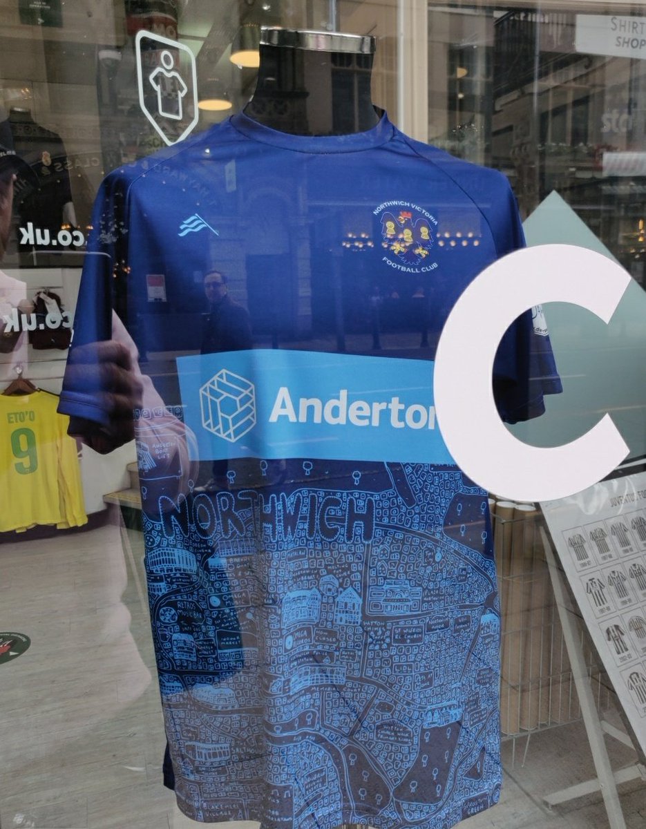 bazley10's tweet photo. @cfsmcr @NorthwichVicsFC So Proud of this @NorthwichVicsFC Shirt we worked on with @Tim_Burgess @thecharlatans blessing & of course the mega talented @DaveDraws_ Cheers guys πβ½π @cfsmcr @classicshirts #CWNINE @ProstateUK https://t.co/LSRjX5otTd