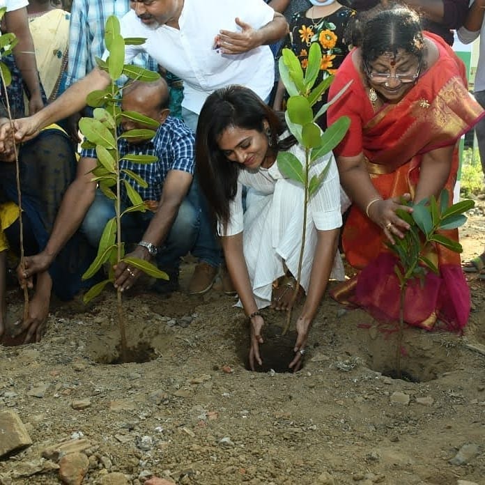 Partnering with #communitreeindia #AIEMA We've planted 140 saplings as a means of expressing our love for nature on this valentines day.

#RamyaPandian
#HappyValentinesDay
#AIEMA #communitree
#lovefornature
#individualsocialresponsibility