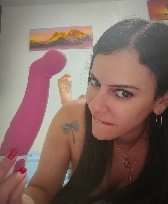 Happy valentine's Day! ❤️  #ValentinesDay #valentinesday2021 #myvalentine #TrueLove https://t.co/GOF<a href="/tag/valentinesday"class="tags">#ValentinesDay</a><a href="/tag/valentinesday2021"class="tags">#valentinesday2021</a><a href="/tag/truelove"class="tags"><span>#truelove</span></a><a href="/tag/myvalentine"class="tags"><span>#myvalentine</span></a>