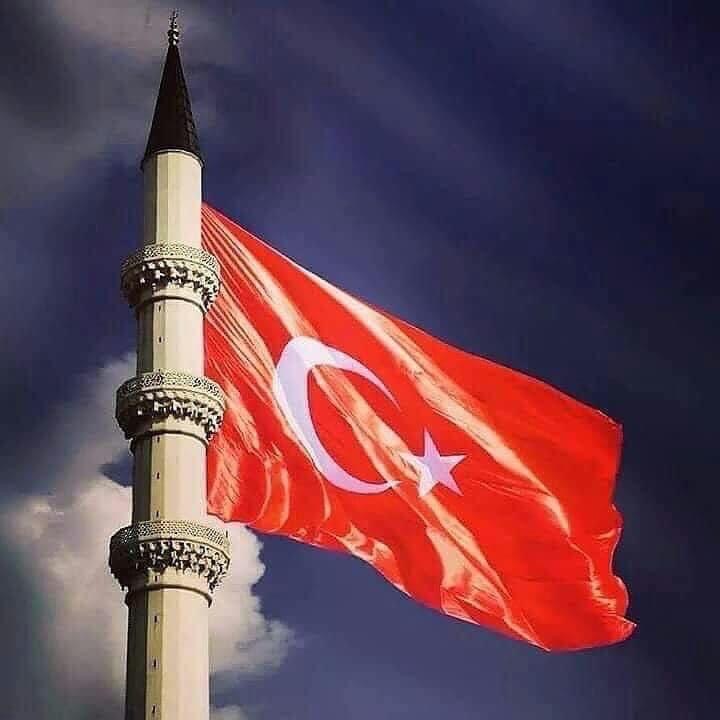 Irak’ın #Gara bölgesinde terör örgütü tarafından şehit edilen 13 vatandaşımıza Allahü tealadan rahmet, ailelerine sabırlar diliyoruz. Onlar şehadet şerbetini içtiler.. Aziz Milletimizin başı sağ olsun. 🇹🇷
 #KahrolsunPKK
#KahrolsunpkkDestekcileri