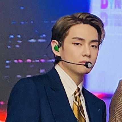 TAEHYUNG WITH A BEANIE, EXPOSED FOREHEAD AND EYEBROWS