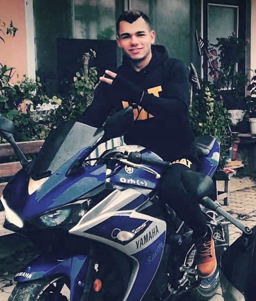 #AliyeSesOl #Alibulunsun <a href="/RTErdogan/">Recep Tayyip Erdoğan</a> <a href="/ekrem_imamoglu/">Ekrem İmamoğlu</a> <a href="/DocDrLutfuSavas/">Lütfü Savaş 🇹🇷</a> <a href="/LutfuTurkkan/">Lütfü Türkkan</a> <a href="/hatayvatancom/">Hatay Vatan</a>