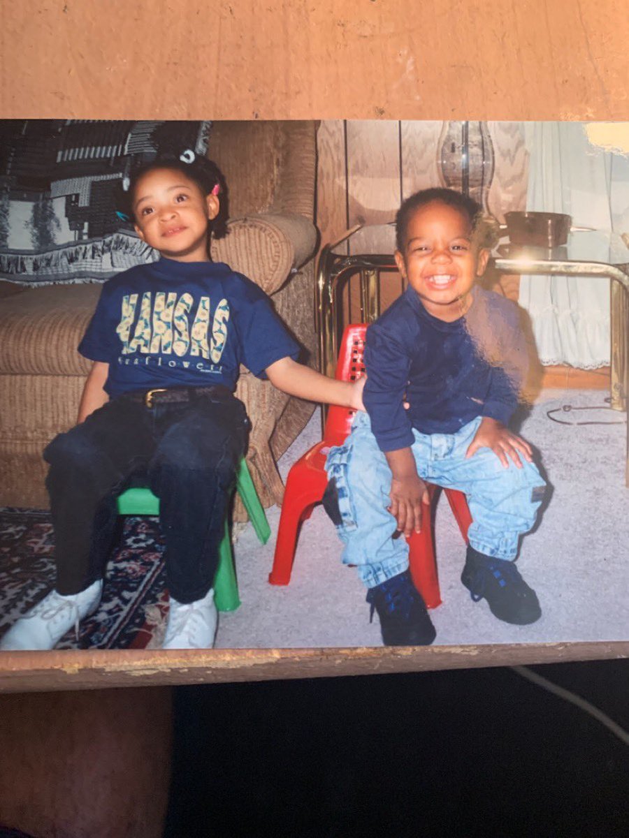 CoachWebb_704's tweet photo. Happy Heavenly Birthday (27) to my big sis. I love you and I miss you so much. I hope you’re proud of me and everything I’ve accomplished. Continue to watch over me each and every day. 💜#4FAITH https://t.co/cvHheUOcBv