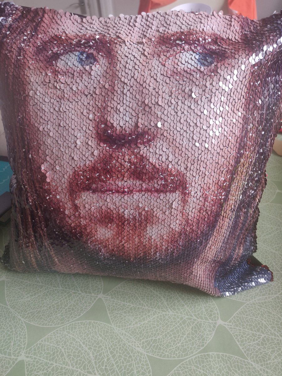 That's right girls and guys, for Valentine's Day he bought me a pillow with someone else's husband's face on it! It's as wonderful a gift as he is my partner in crime! 🖤 @timminchin @TimMinchinFan