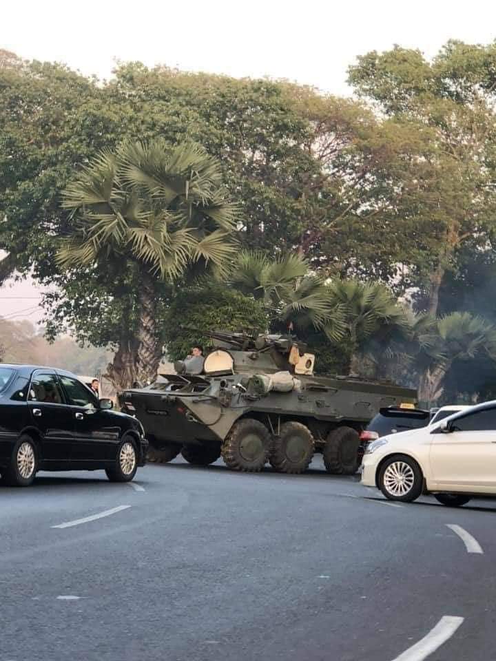 KyawMin27552488's tweet photo. Footages of tanks mobolising in Yangon at 6pm Feb 14. As citizen of Myanmar, we are really concern that military is planning to use brutal force against peaceful protester in Myanmar. 
#hearourvoiceofmyanmar
#WhatsHappeningInMyanmar
#AgainstMyanmarMilitaryCoup
#Feb14Coup https://t.co/rzu1cY2D1G