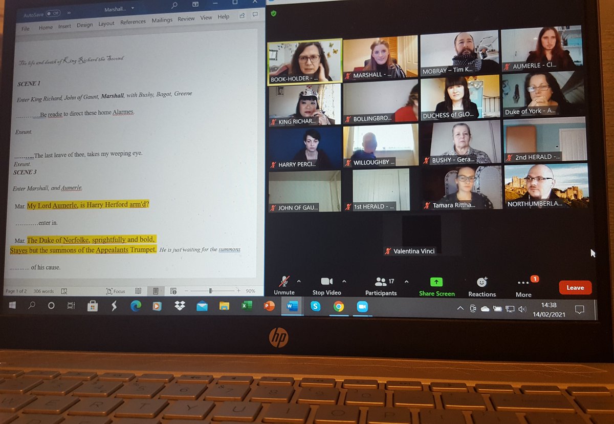 LarissaOates3's tweet photo. Eeeeeeeek!!!! First cast meeting right before the performance starts. True Shakepeare style!!! @shakescenery So proud to be acting with these fabulous people despite the distance! #RichardII #Shakespeare #ActorsInIsolation https://t.co/0zi27xix4I