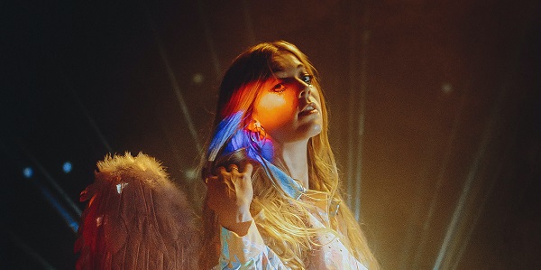 Happy birthday    We can\t wait to see her live again this year 