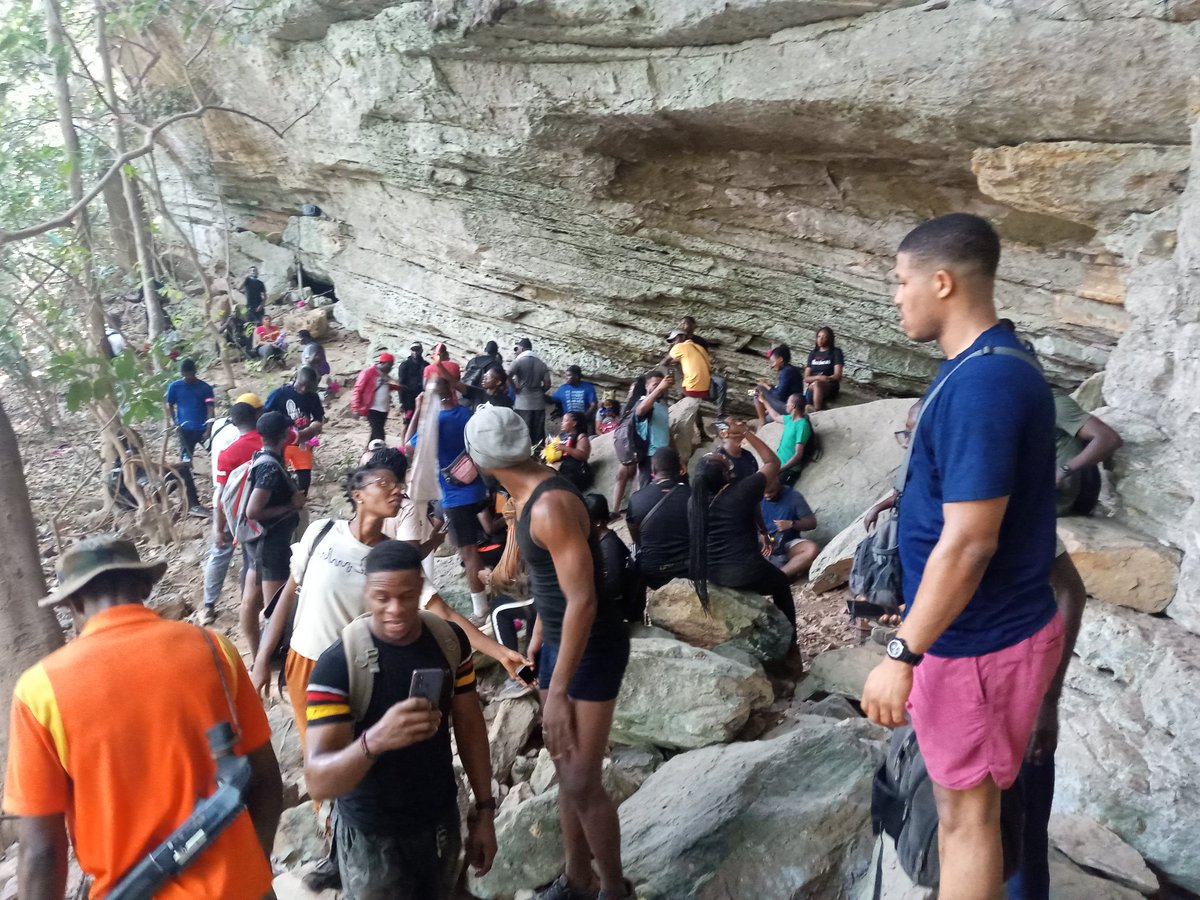 oyibo_ugbo's tweet photo. A tale to tell for years..
The Isu Awaa hike, Awgu, Enugu @Coal_City State.
#Februdairy #DomesticTourism #hikingadventures #hiking #Awgu #TourismInAlaIgbo #Enugu #Tourism #TourismTogether #Adventure #EnuguHills #CoalCity https://t.co/IfZ1bxM6qF