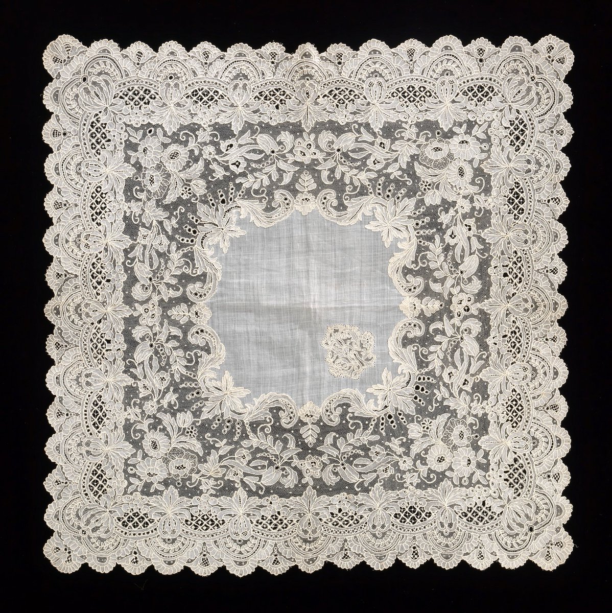 -Handkerchiefs (decorative)
