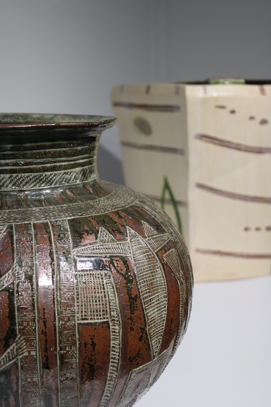 NOW ONLINE / PIONEERING WOMEN / 14 FEB - 27 MAR

ALISON BRITTON / AKIKO HIRAI / LADI KWALI / JENNIFER LEE / BODIL MANZ / DEIRDRE MCLOUGHLIN / CAROL MCNICOLL / MAGDALENE ODUNDO / LUCIE RIE / INGER ROKKJAER

View exhibition: bit.ly/3ql84MQ