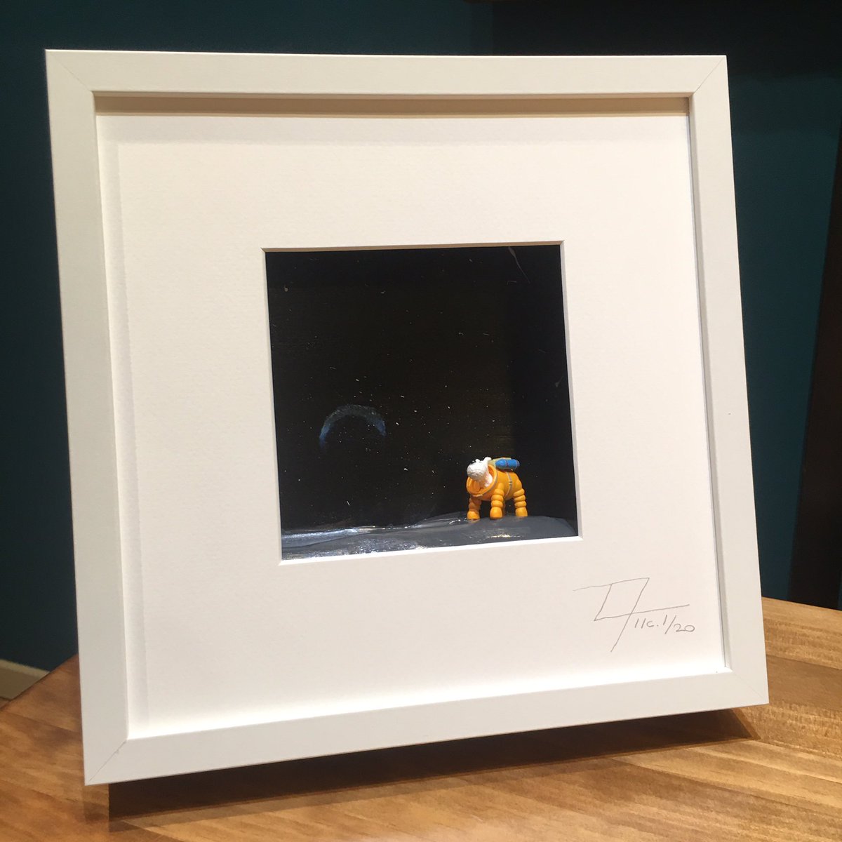Mafington's tweet photo. #tintin en la luna... serie de 3 cuadros de 25cm x 25cm https://t.co/sLmZwwHl3v