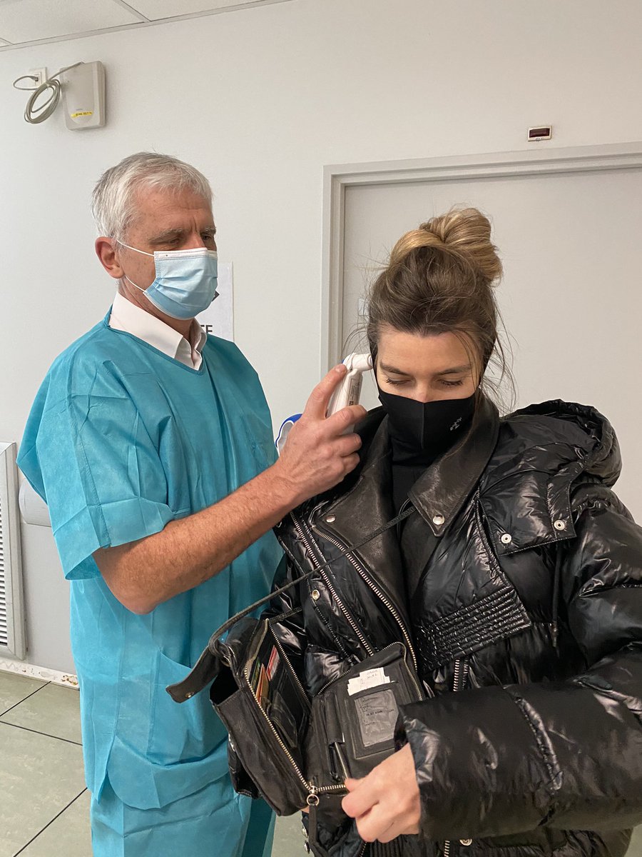 unarefssa's tweet photo. Week-end de plus de vaccination au Chu de Toulouse Purpan pour nos bénévoles au service de la collectivité. Plus de 20 chaînes fiables, formées et entraînées sont maintenant disponibles pour partir dans la région. Que ce virus quitte notre quotidien ! https://t.co/Nk2EucbXuS