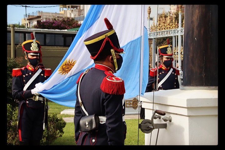 Granaderosarg's tweet photo. ¡Buen domingo para todos!  🇦🇷 🐴
#BuenDomingo #FelizDomingo   #SomosElEjercito https://t.co/fHr253WRes