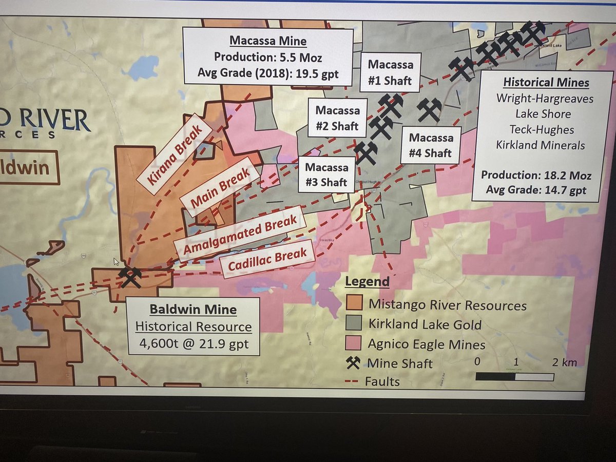 WZ_420's tweet photo. Under the word “Legend” in picture one is where $ACRL site #3 is...surrounded by $AEM and $KL. You can reference the lakes to the left of the claim to validate. With 52 weeks highs of AEM at $89.23 and KL at $57.69. DO YOU UNDERSTAND how huge the potential is just at site 3? https://t.co/0FtKP9XbWt