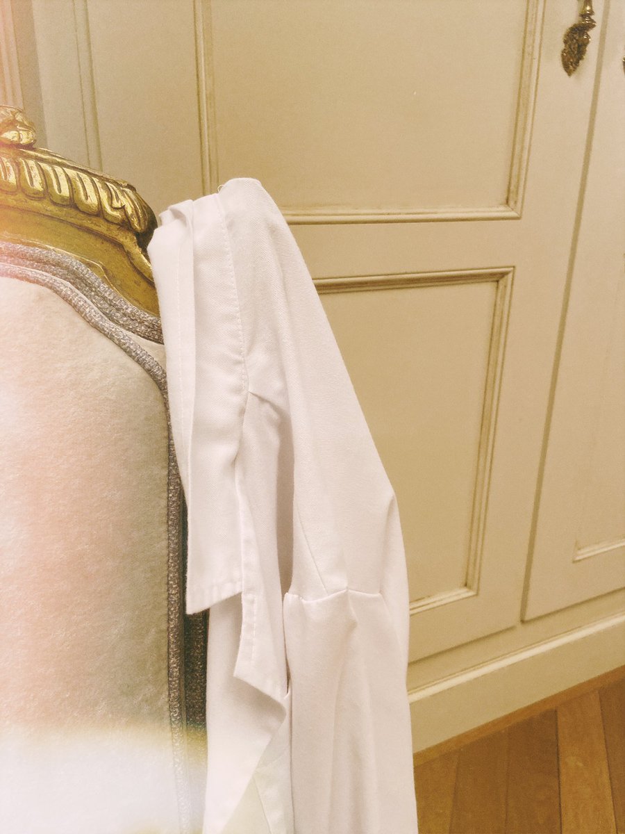 He tenido que usar la bata para una interpretación muy real. Mi profesión siempre regalándome buenos momentos  💖 #AmeliaLedesma #MedicalEmotion