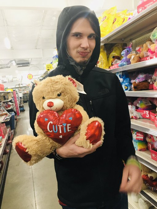 I&rsquo;ve got the best Valentine! 🥰 https://t.co/EgMyDjD2Hu<a href="/tag/selfie"class="tags"><span>#selfie</span></a><a href="/tag/makeup"class="tags"><span>#makeup</span></a><a href="/tag/blonde"class="tags"><span>#blonde</span></a><a href="/tag/tattoos"class="tags"><span>#tattoos</span></a><a href="/tag/ponytail"class="tags"><span>#ponytail</span></a><a href="/tag/piercings"class="tags"><span>#piercings</span></a>