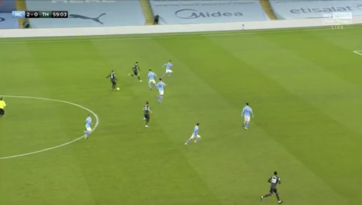 Another Lamela break. Another Son run. Again tracked by Cancelo who drops in behind the defensive line to snuff out any danger. Lamela has to turn backwards 10/