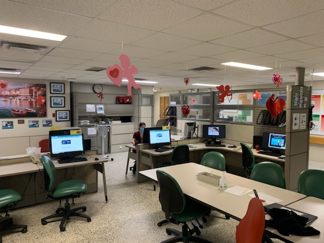 chowder726's tweet photo. Love is in the Air. ❤❤❤
Happy Valentines day everyone.❤
From the lovely ladies and gents in 6Surgical.
@STJOESHAMILTON
@PearceTracina 

#spreadlovenottheRona
#valentinesdaytree 
#WeAreStJoes
#team6surgical https://t.co/gYXrwERJE7