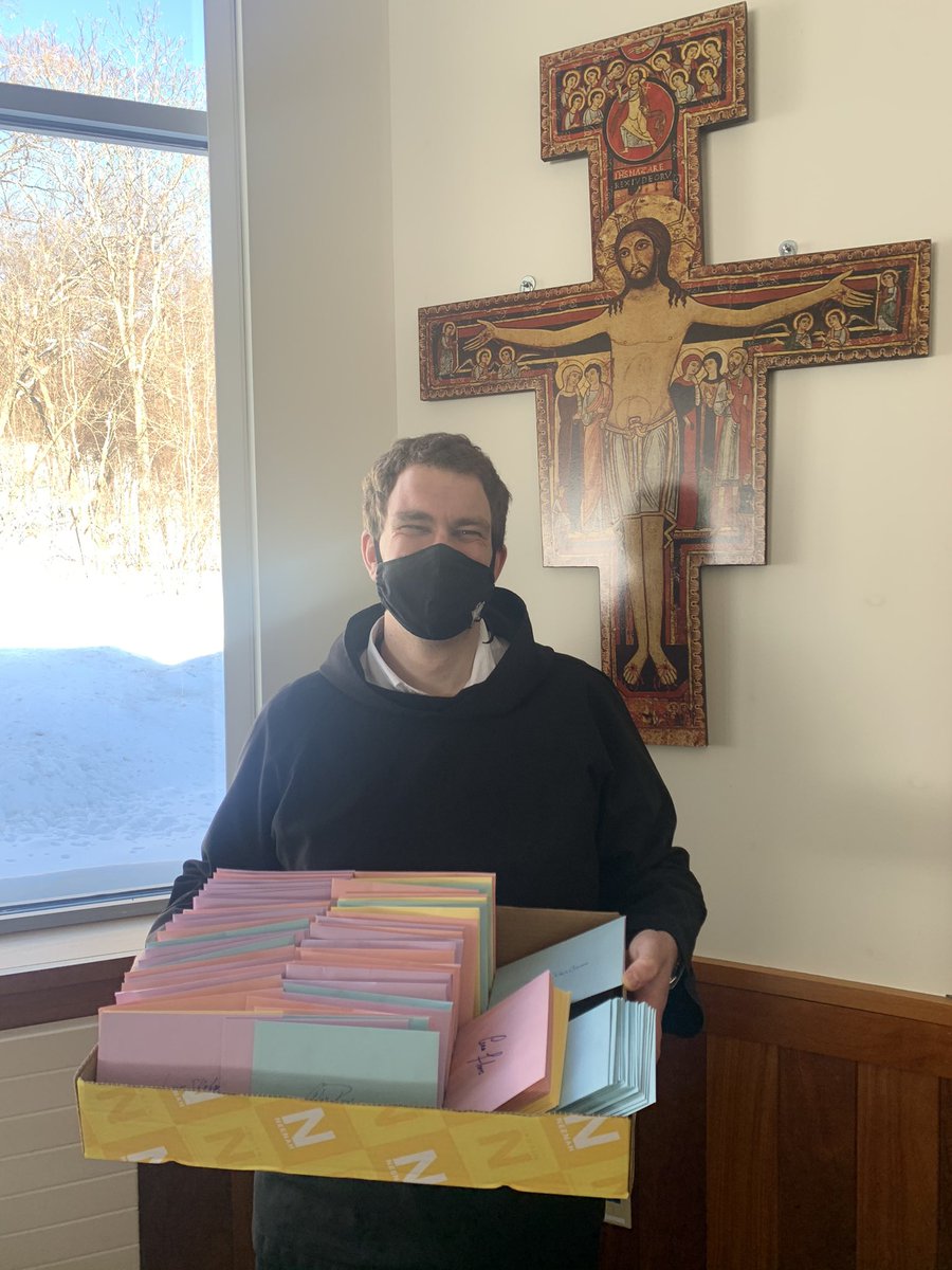 AAVocationsUSA's tweet photo. Br.Daniele Caglioni delivers Agape Latte Valentine’s Day cards from students to our frontline and essential staff at Assumption University.  

Agape: a Greek word for selfless, sacrificial, unconditional love that seeks nothing in return! 
#TheAssumptionists #ValentinesDay https://t.co/IPyKQMJAD9