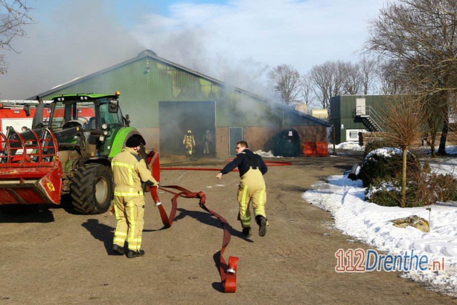 Brand bij agrarisch bedrijf met melkvee in Noor Sleen. 112Drenthe.