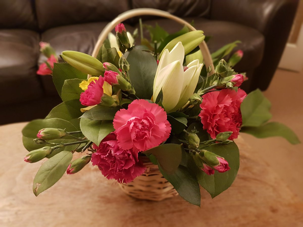 thismikecole's tweet photo. "You are most important person in your world".  I heard this a lot during my 2 day mental health first aid training.  Why?  Because I can only help someone else if I'm in a good place myself.  I cannot pour from an empty cup /1

#ValentinesDay #Love #Kindness #SelfLove https://t.co/SCWl3UgYXq