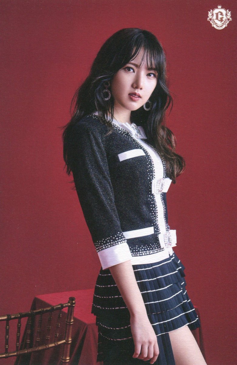 photocardscan's tweet photo. Photocard scan GFRIEND

-1st solo concert “Season of GFriend” 

#GFRIEND #gfriend_6th_anniversary #seasonofgfriend #UMJI #SOWON #YUJU #EUNHA #YERIN #SINB https://t.co/fUENsUxVH8