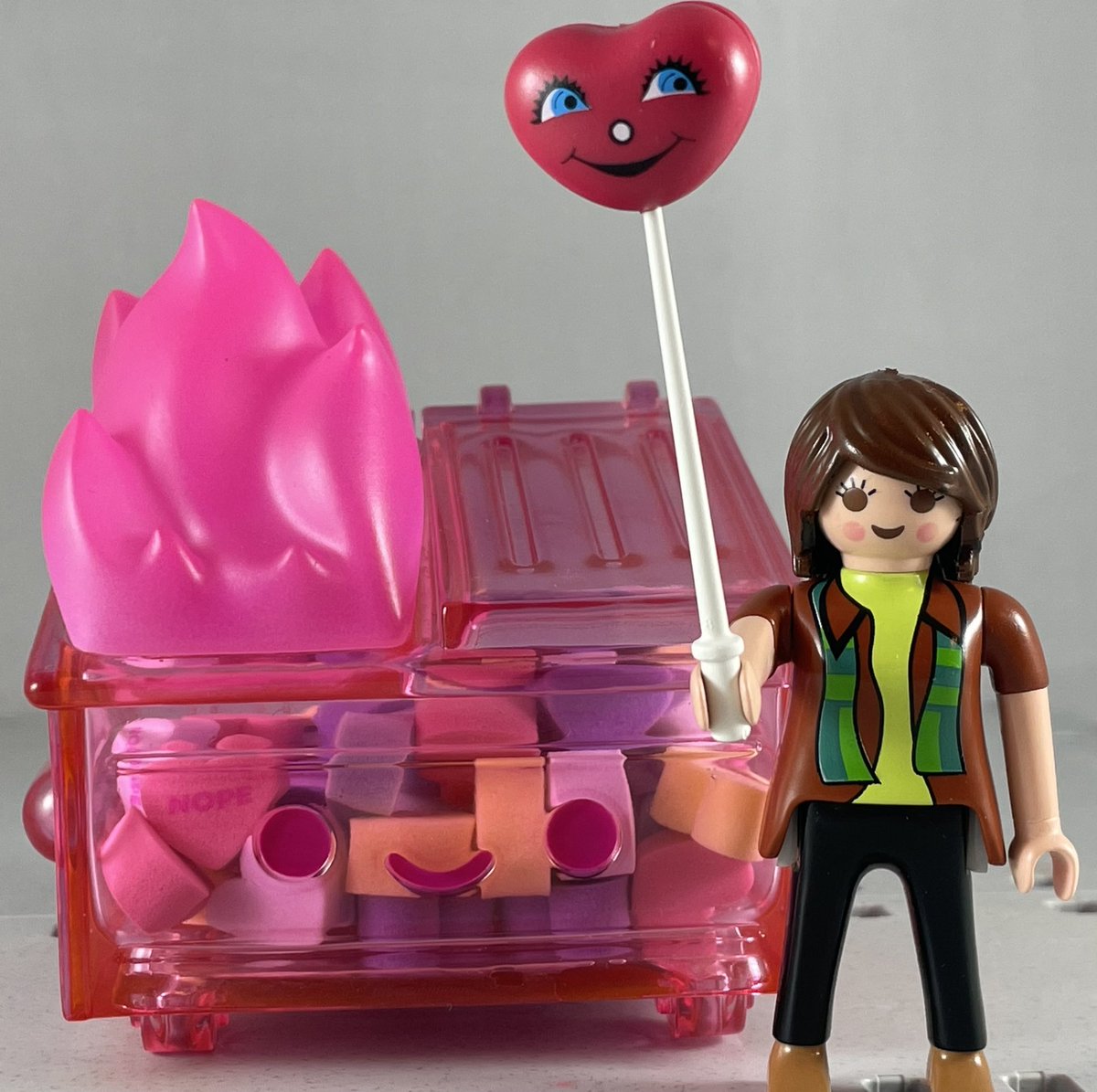 Have a trash-tastic Valentine’s Day! <a href="/100soft/">100% Soft • ᴗ •</a> 💖🗑