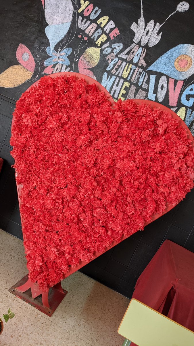 AldeaAzahar's tweet photo. Feliz San Valentín #programaaldea #recapacicla #SanValentin #corazon https://t.co/KuLQzWvmnw