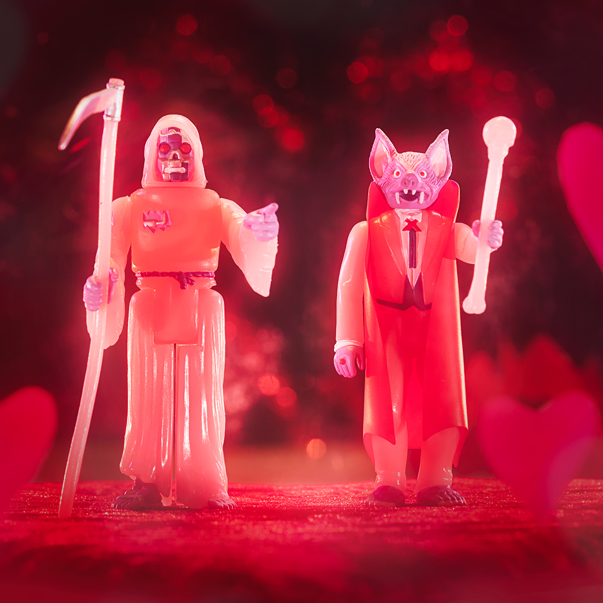 super7store's tweet photo. Valentine's Day is The Worst! Have a nice one... If you're into that kind of thing. #TheWorst #RobotReaper #Batula #ValentinesDay #Super7 https://t.co/nugW23mB7v
