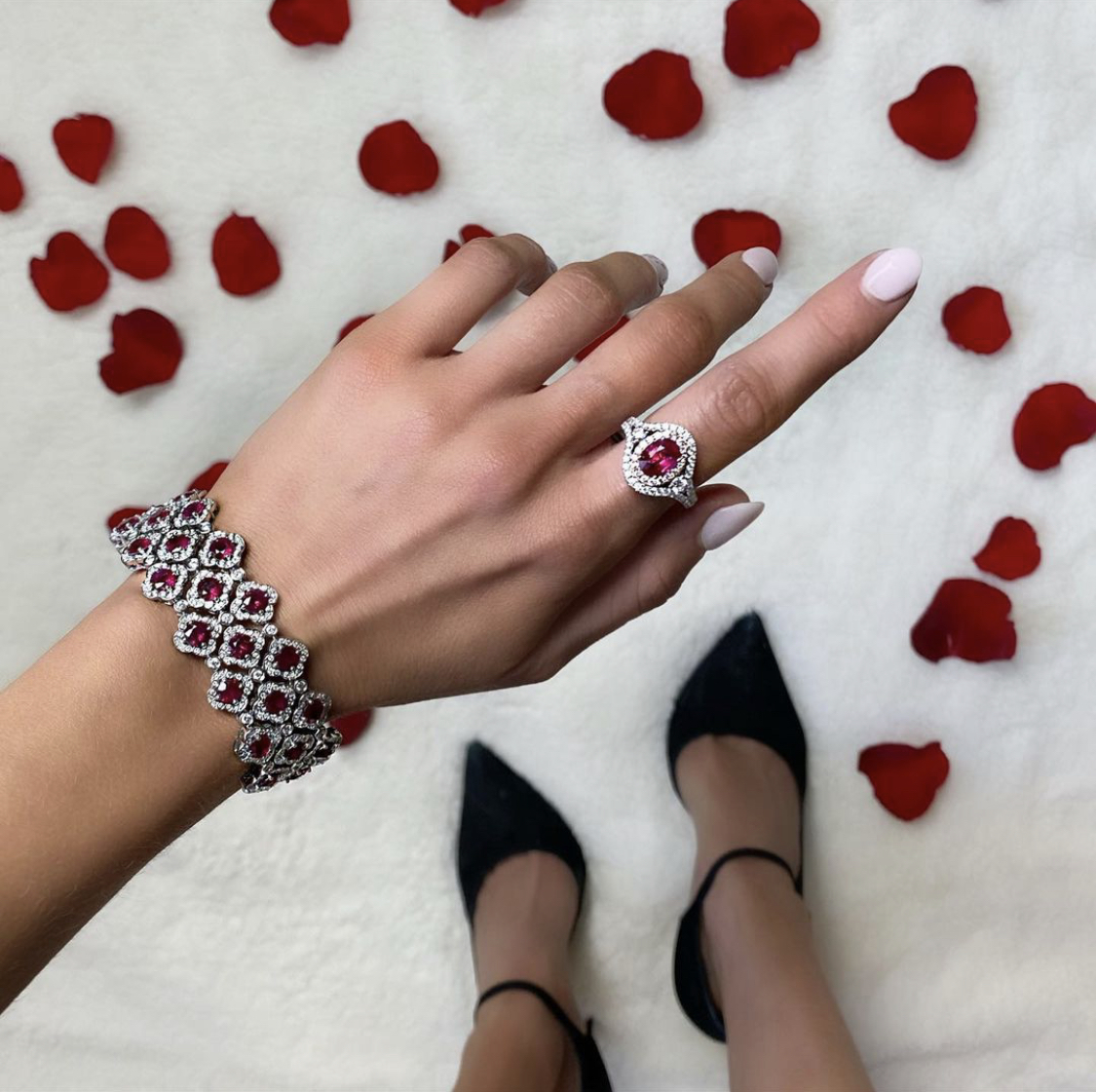 Diamonds Direct tweet media