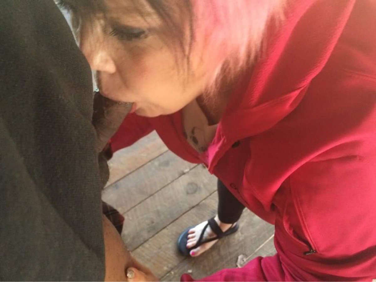 I love a good blow job outdoors