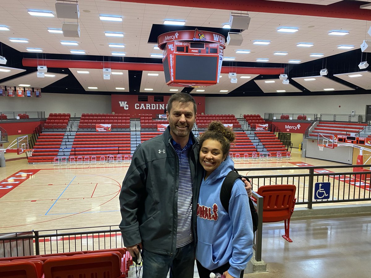 sierrashantek's tweet photo. I’m very excited to announce that I will be furthering my academic and basketball career at Bethany College! Go Swedes! 💙💛
@SwedesWBBall https://t.co/Kz1NnEfZpj