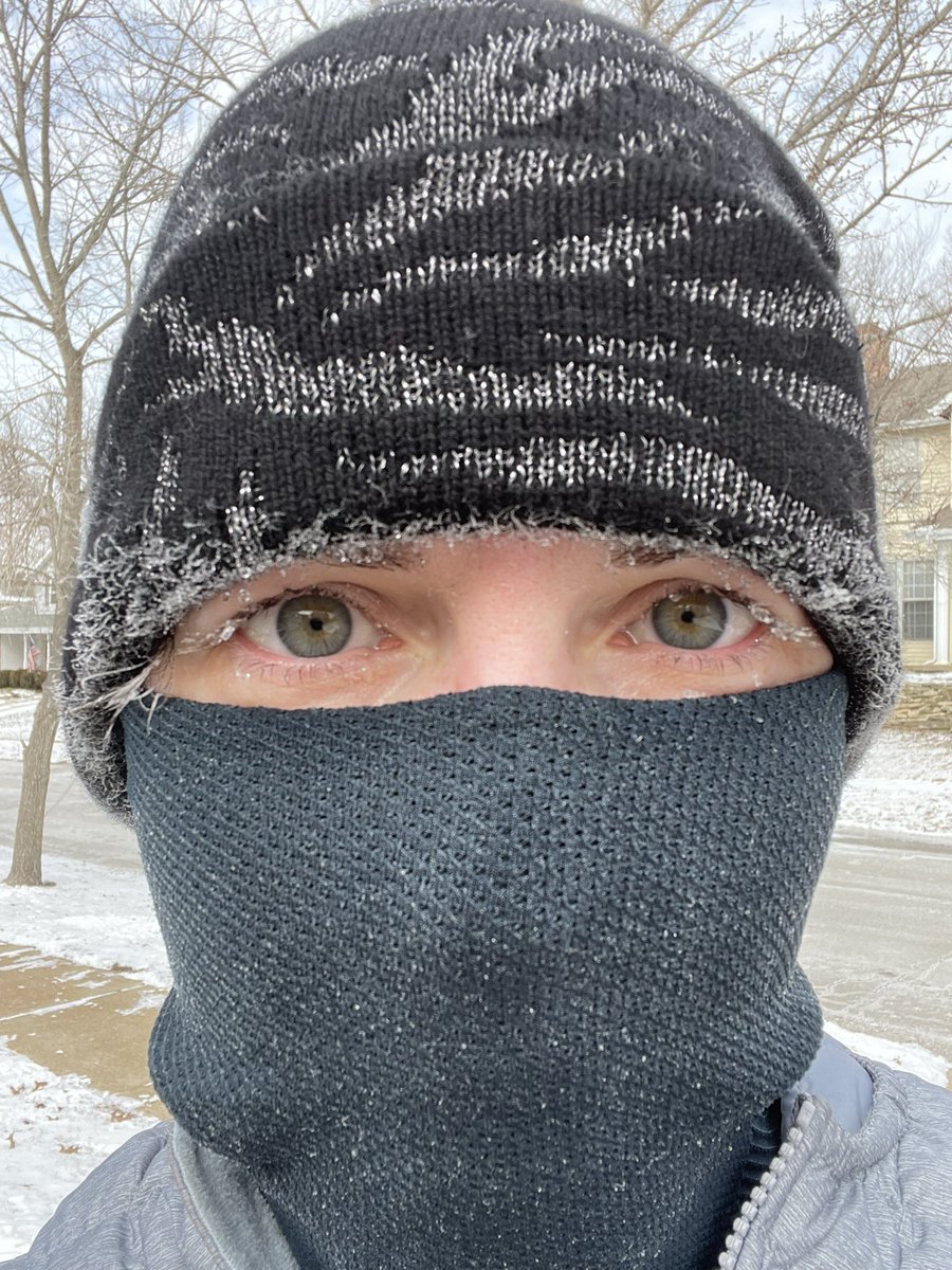 JenniferBrinker's tweet photo. Sweat freezes in 3 degree weather, but my lashes have never looked fuller #sundaywalkrun https://t.co/4ROFs2AOED