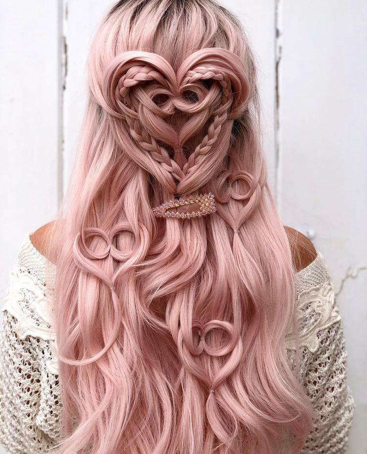 cosmoprofbeauty's tweet image. Cosmo Prof wishes the #licensedtocreate community a Happy Valentine&apos;s Day! May your day be filled with lots of love and good hair!💕@alexandralee1016 used Kenra Professional Whipped Taffy 20 to style this look.⠀⁣
⁣
TAG a stylist that you love❤👇⁣
⁣#repost