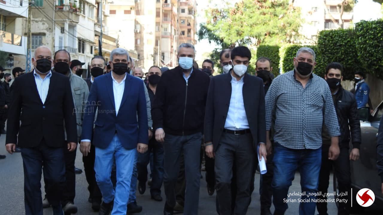 الحزب السوري القومي الاجتماعي On Twitter فصائل من قوات نسور الزوبعة تزور ضريح الش هيد عماد مغني ة رفاق الس لاح وأ خوة الت راب الشوفي نقول للمراهنين على التدويل والفصل السابع إننا في عصر الصواريخ الدقيقة