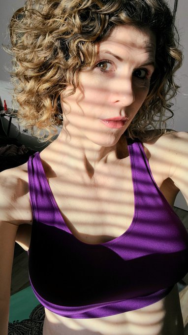 Happy Valentines day! 💗💋🌈 https://t.co/b5BCfqmYFa<a href="/tag/outdoors"class="tags"><span>#outdoors</span></a><a href="/tag/clip"class="tags"><span>#clip</span></a>