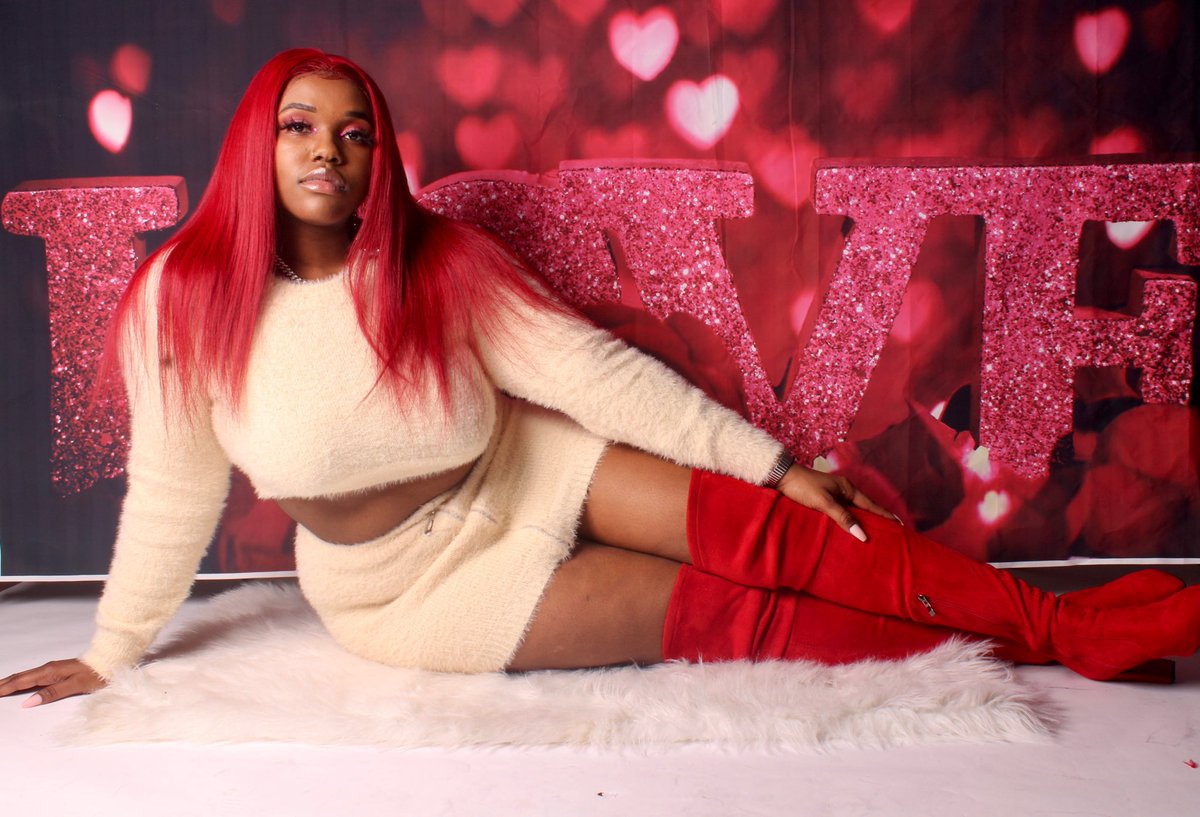 chaniamcrae's tweet photo. Happy valentine’s day ❤️❤️ 21 EP OUT NOW 🔥 LINK IN BIO https://t.co/0PAtzgvE3h