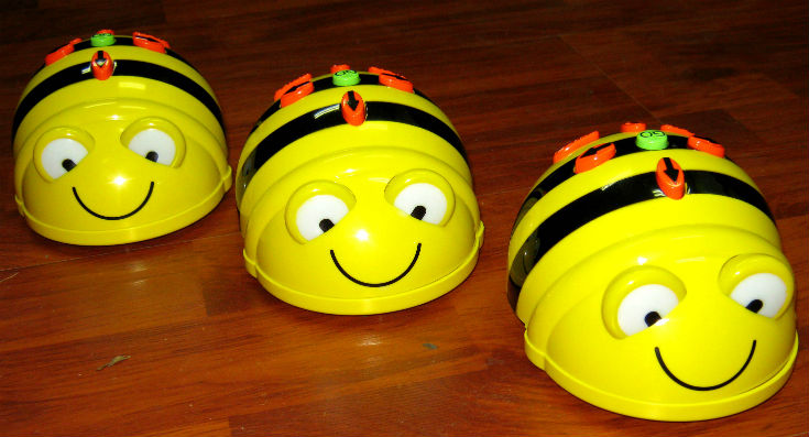 Мини-робот bee-bot пчёлка. Робот bee-bot. Умная пчелка робототехника. Логоробот пчелка (bee-bot): коврик "город". Логоробот пчелка (bee-bot).