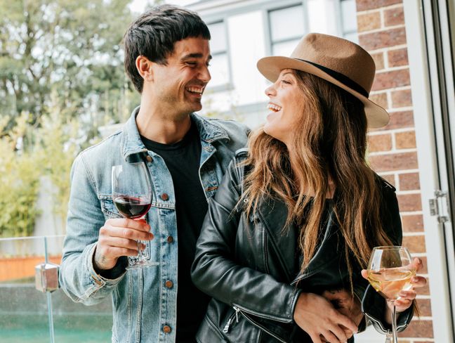 Happy Valentine's Day! 💘 Celebrate with our zero sugar wine - Available online and select in-store locations.
⁣⁣⁣⁣⁣
Find a location near you: bit.ly/2ZP3cVz
