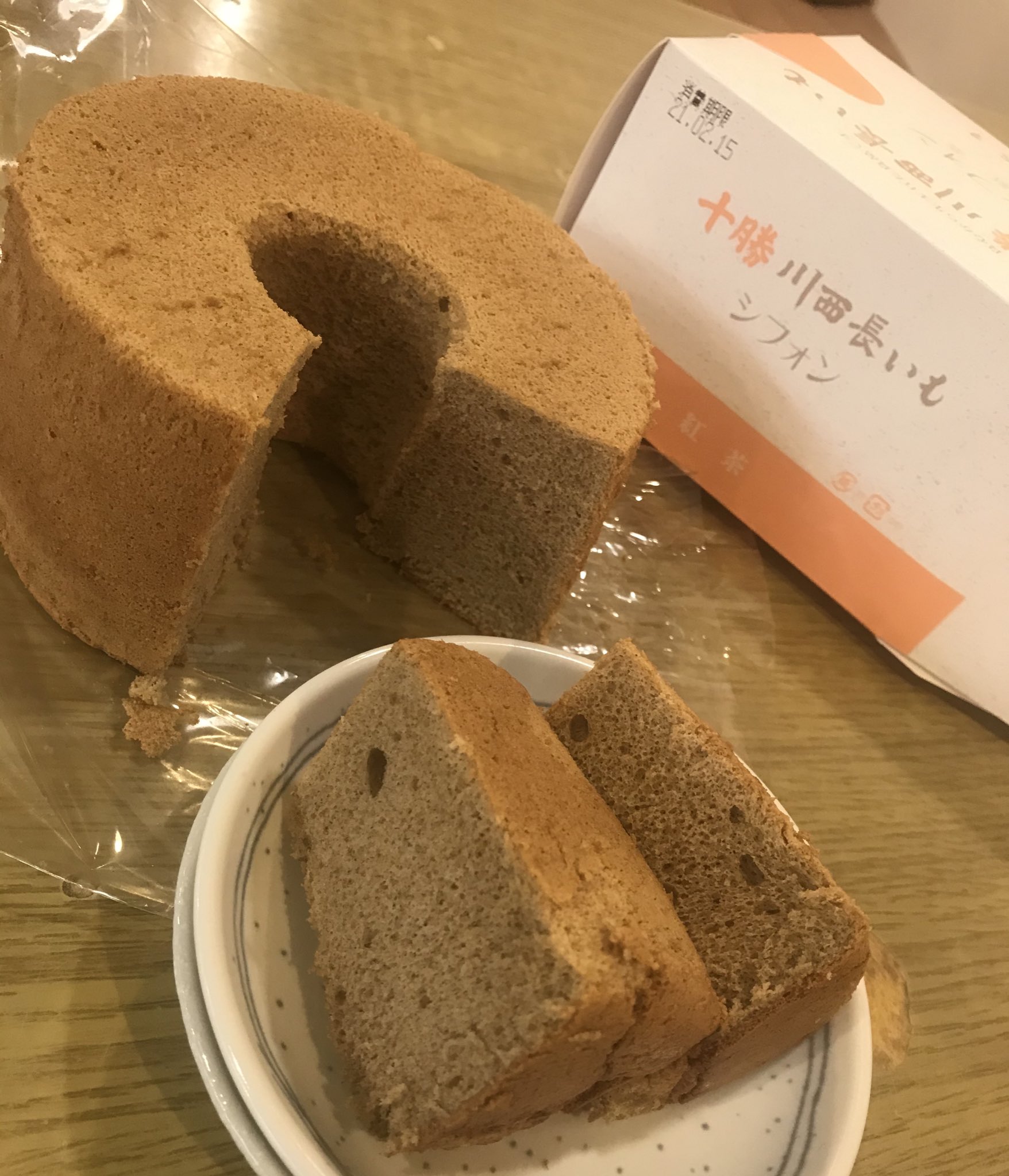 ちこまちがってない 六花亭のシフォンケーキ 紅茶 コレめちゃくちゃ美味しい 六花亭 シフォン 紅茶 食べものはいのち 生命 T Co Levtqgajvw Twitter