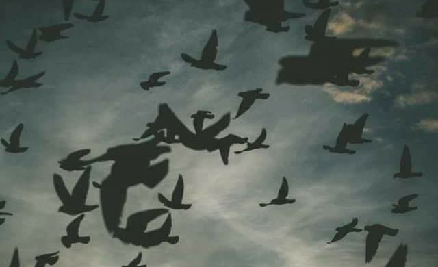 İçli bir bulut geçiyor üstümüzden 
Kalk gidelim...