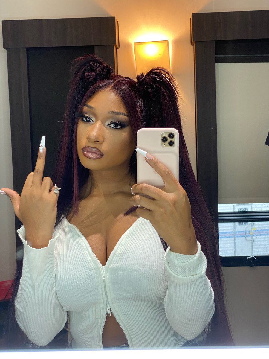 majesticbeauty5's tweet image. These muthafuckas🤬🤬🤬 FUCK YOU It&apos;s the 35th anniversary of Control. Justin  Timberlake and his bullshit apology ain&apos;t have shit to do with this. You ain&apos;t gonna erase a Black Woman&apos;s accomplishments in the fucking middle of Black History Month. #JanetJackson ROCKS  #Control35