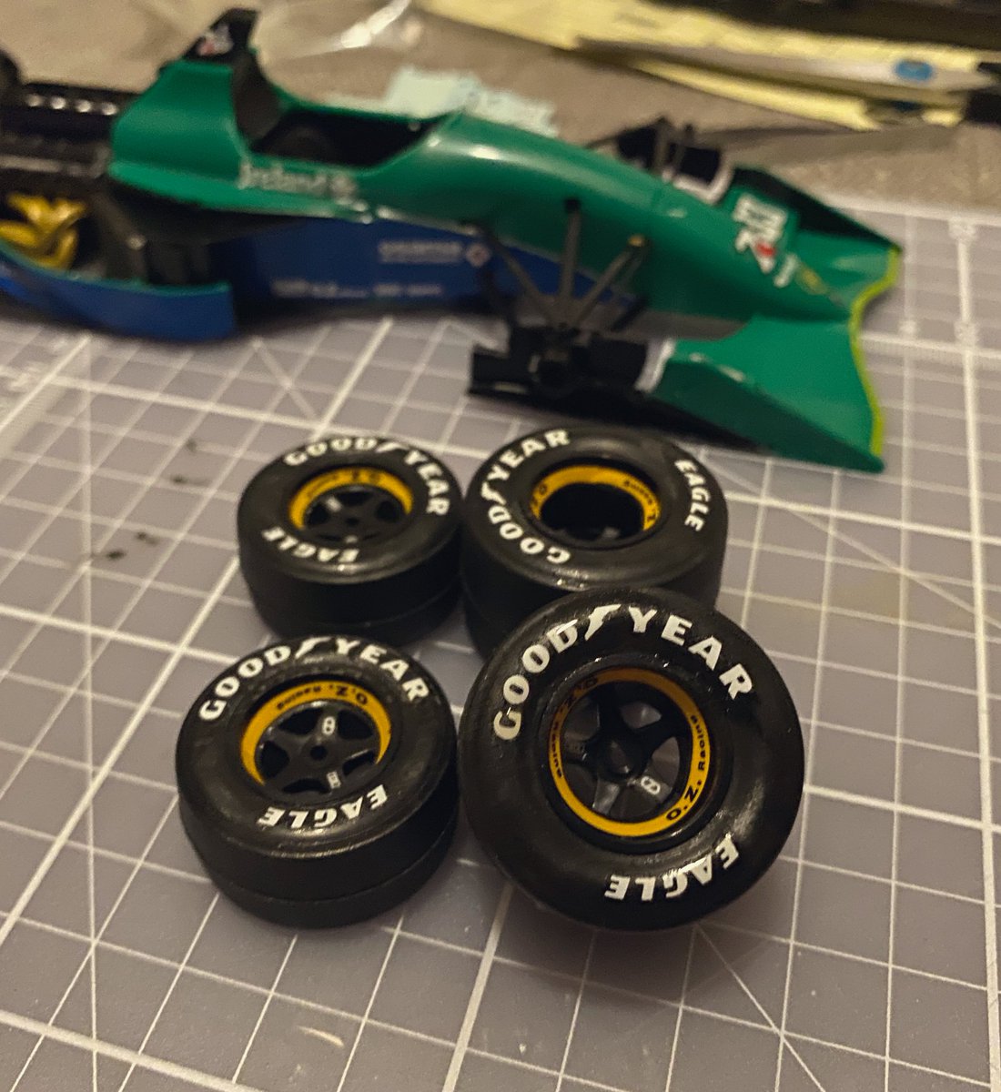 16/20  It’s taken hours but... BONO MY TYRES ARE DONE 